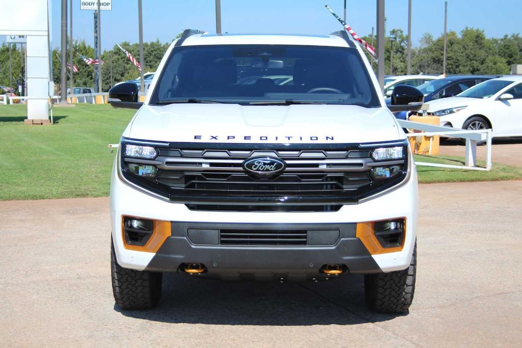 new 2025 Ford Expedition car, priced at $79,920