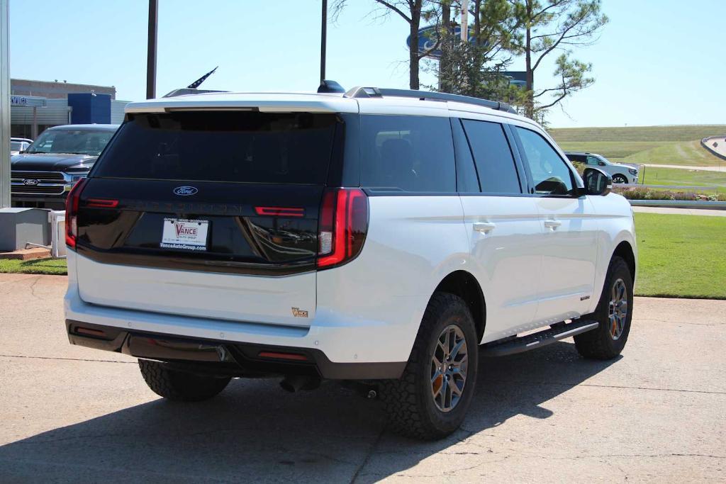 new 2025 Ford Expedition car, priced at $79,920