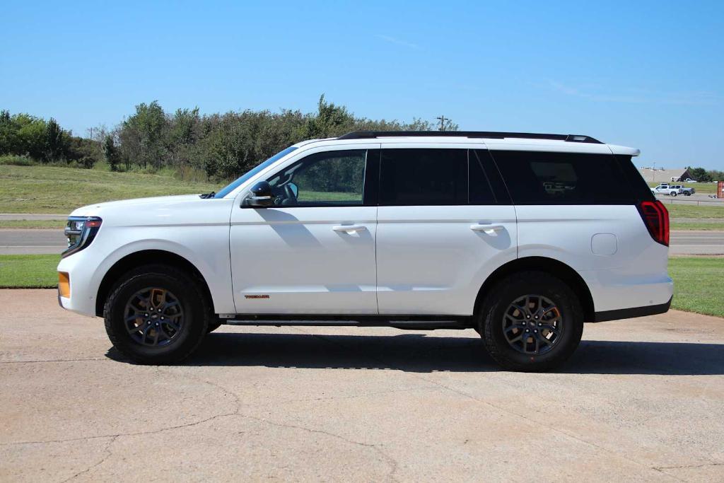 new 2025 Ford Expedition car, priced at $79,920