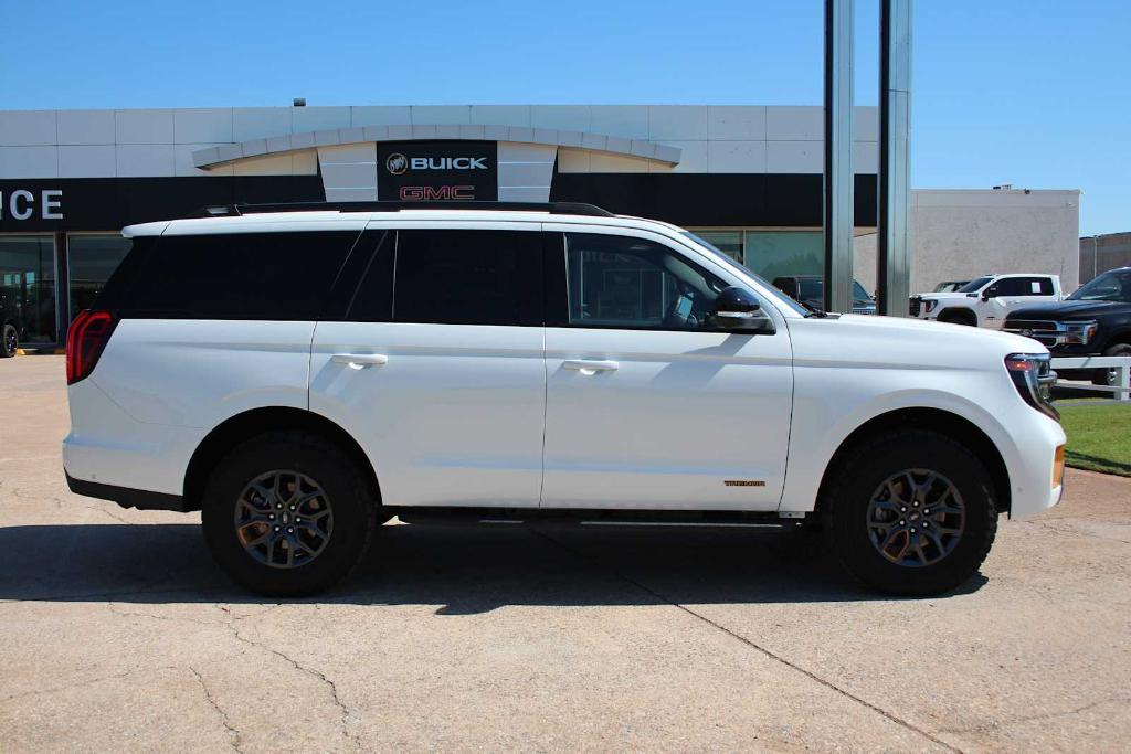 new 2025 Ford Expedition car, priced at $79,920