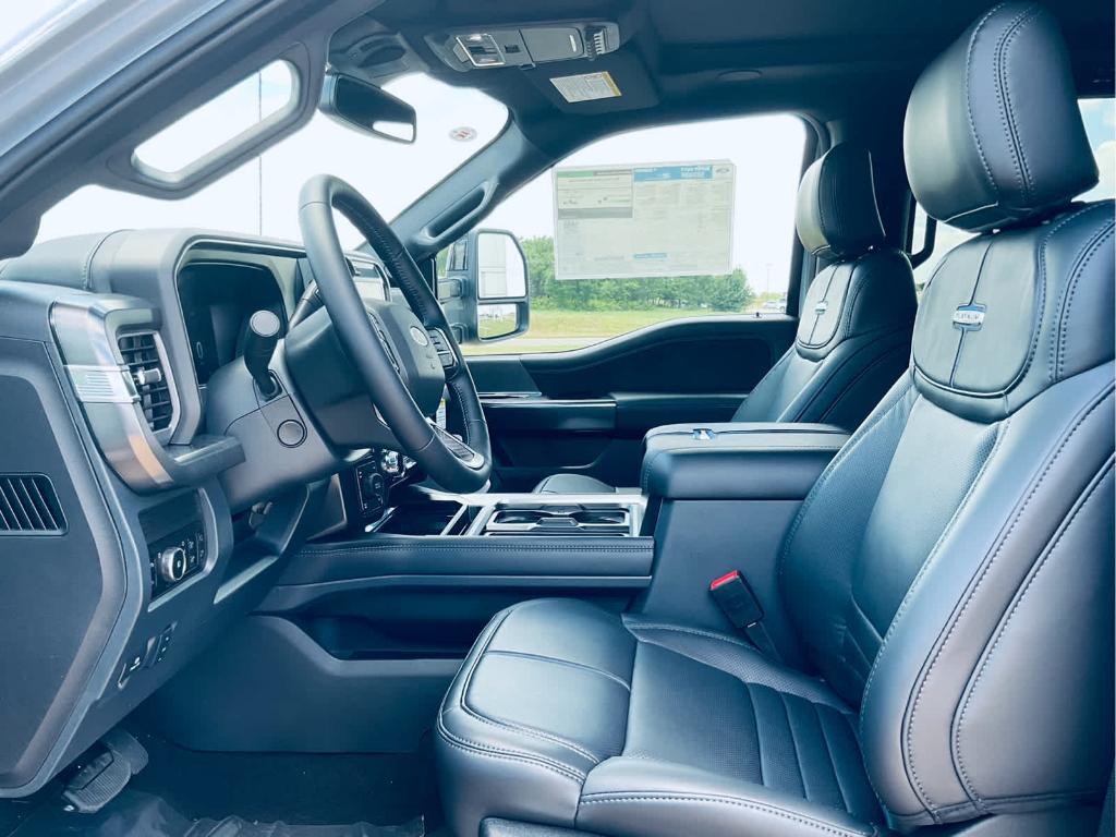 new 2025 Ford F-250 car, priced at $91,425