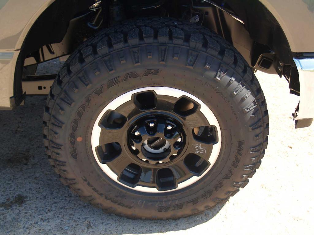 new 2025 Ford F-250 car, priced at $84,840