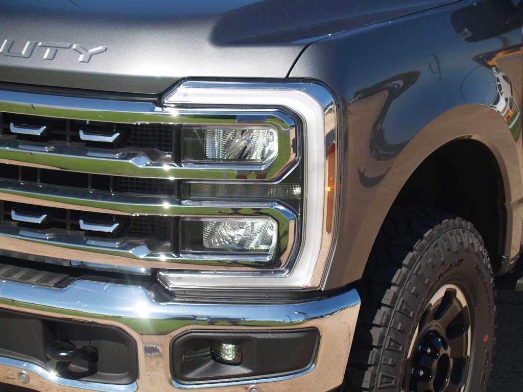 new 2025 Ford F-250 car, priced at $84,840