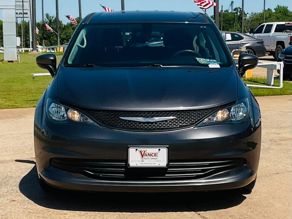 used 2018 Chrysler Pacifica car, priced at $15,000