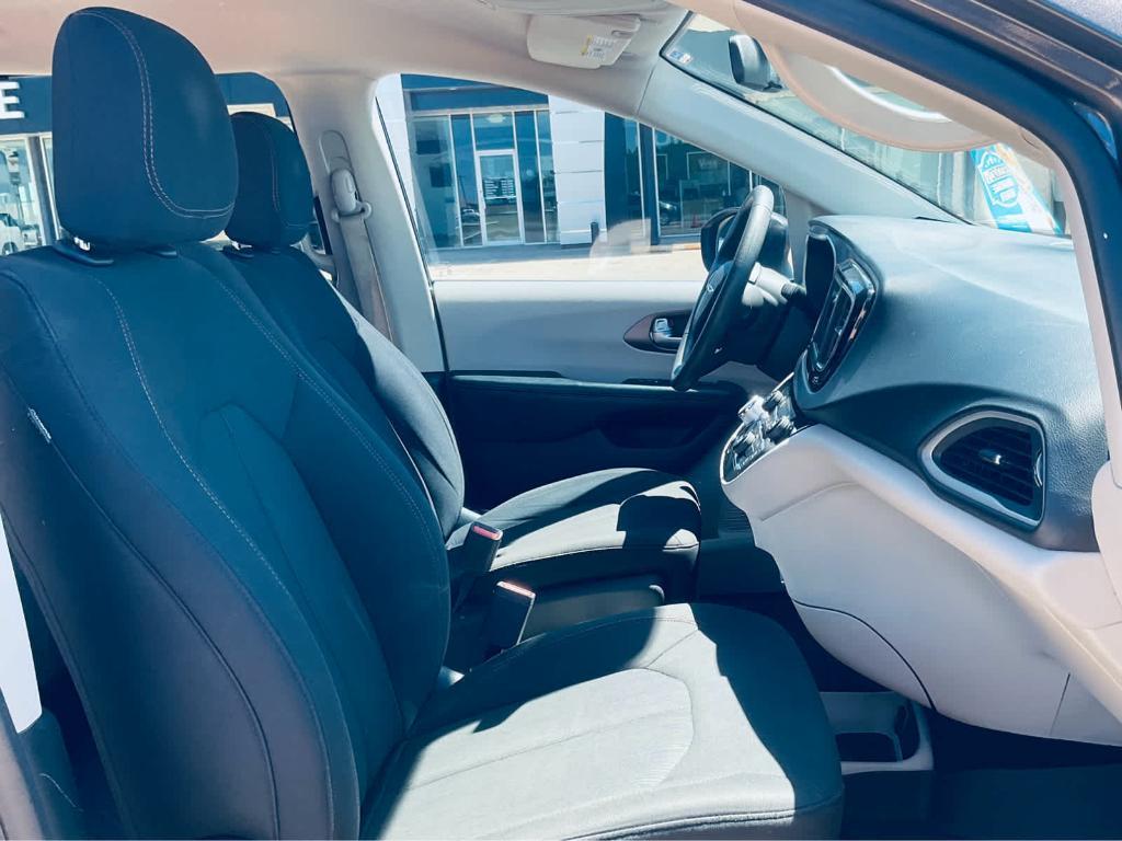 used 2018 Chrysler Pacifica car, priced at $15,000