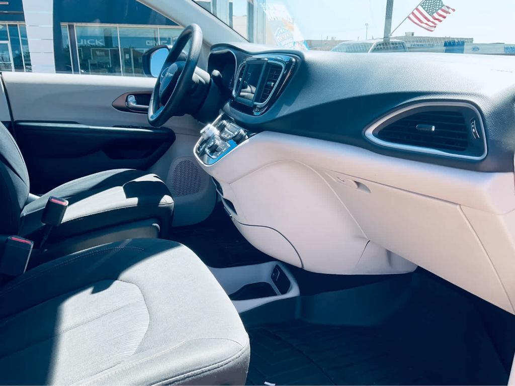 used 2018 Chrysler Pacifica car, priced at $15,000