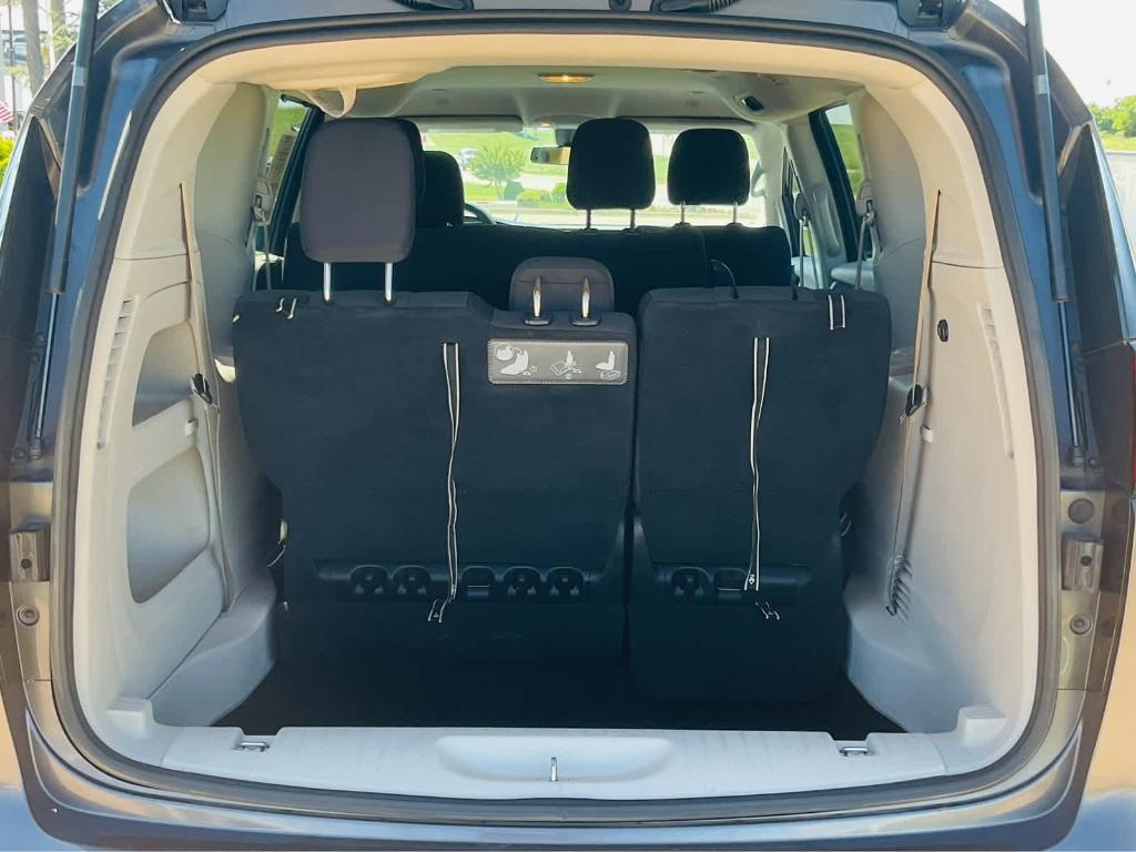 used 2018 Chrysler Pacifica car, priced at $15,000