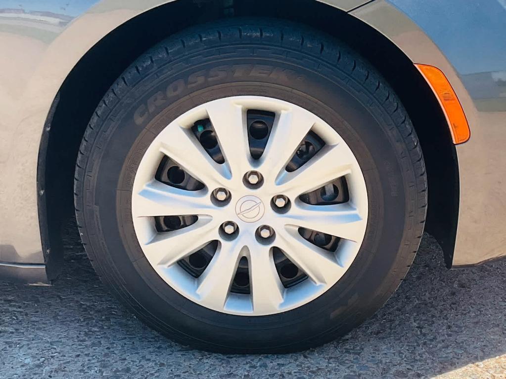 used 2018 Chrysler Pacifica car, priced at $15,000