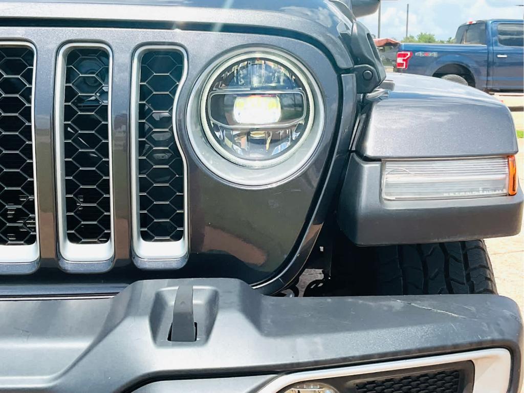 used 2022 Jeep Gladiator car, priced at $33,500