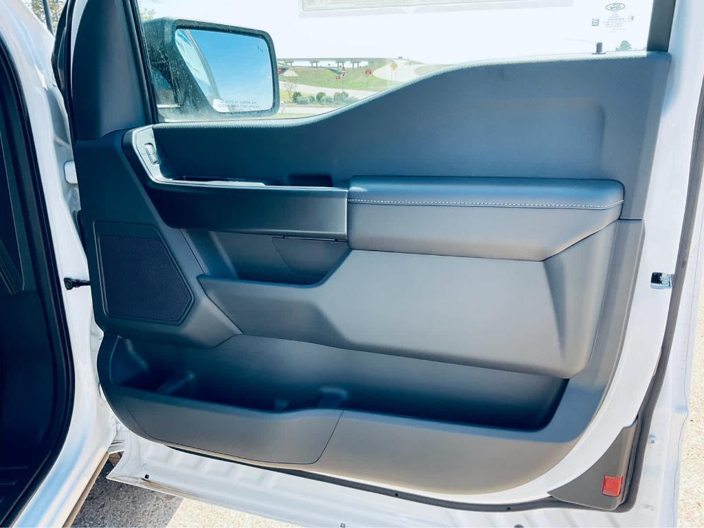new 2025 Ford F-150 car, priced at $39,965