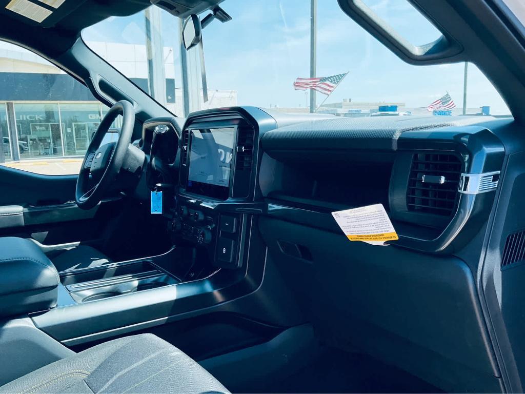 new 2025 Ford F-150 car, priced at $39,965