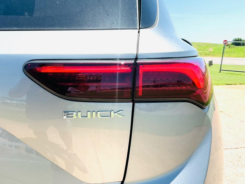 new 2025 Buick Envision car, priced at $38,040