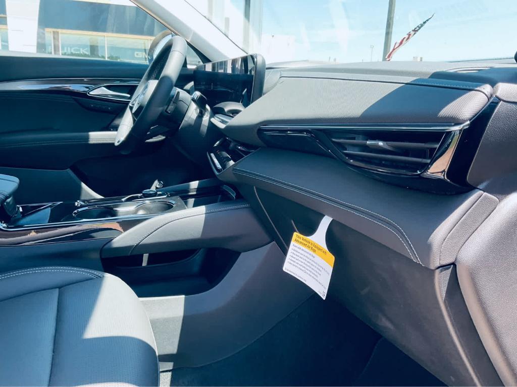 new 2025 Buick Envision car, priced at $38,040