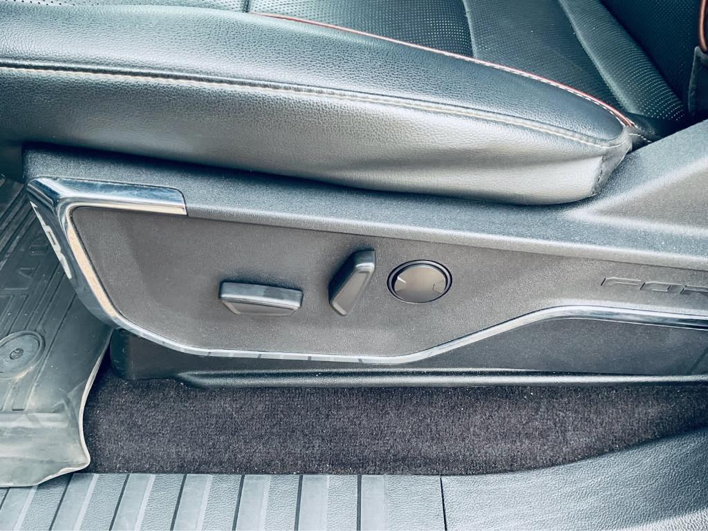 used 2022 Ford F-150 car, priced at $35,000