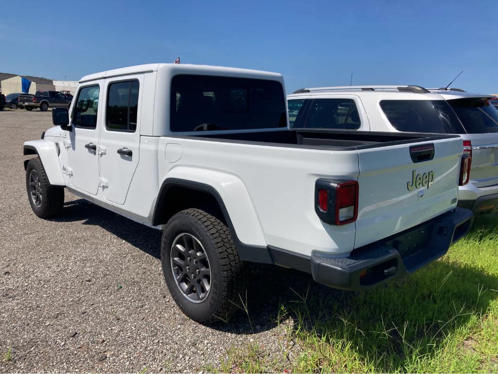 used 2023 Jeep Gladiator car, priced at $32,670