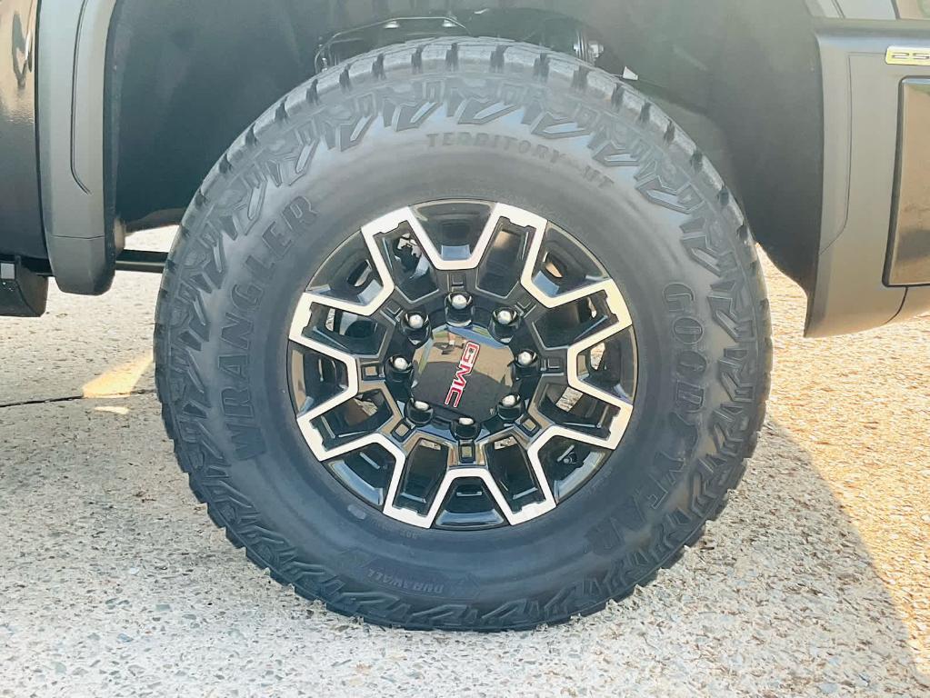 new 2025 GMC Sierra 2500 car, priced at $91,775