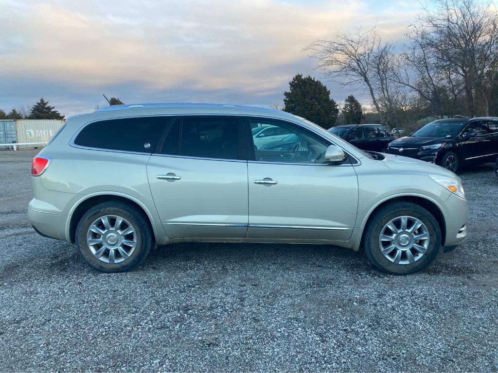 used 2015 Buick Enclave car, priced at $13,500