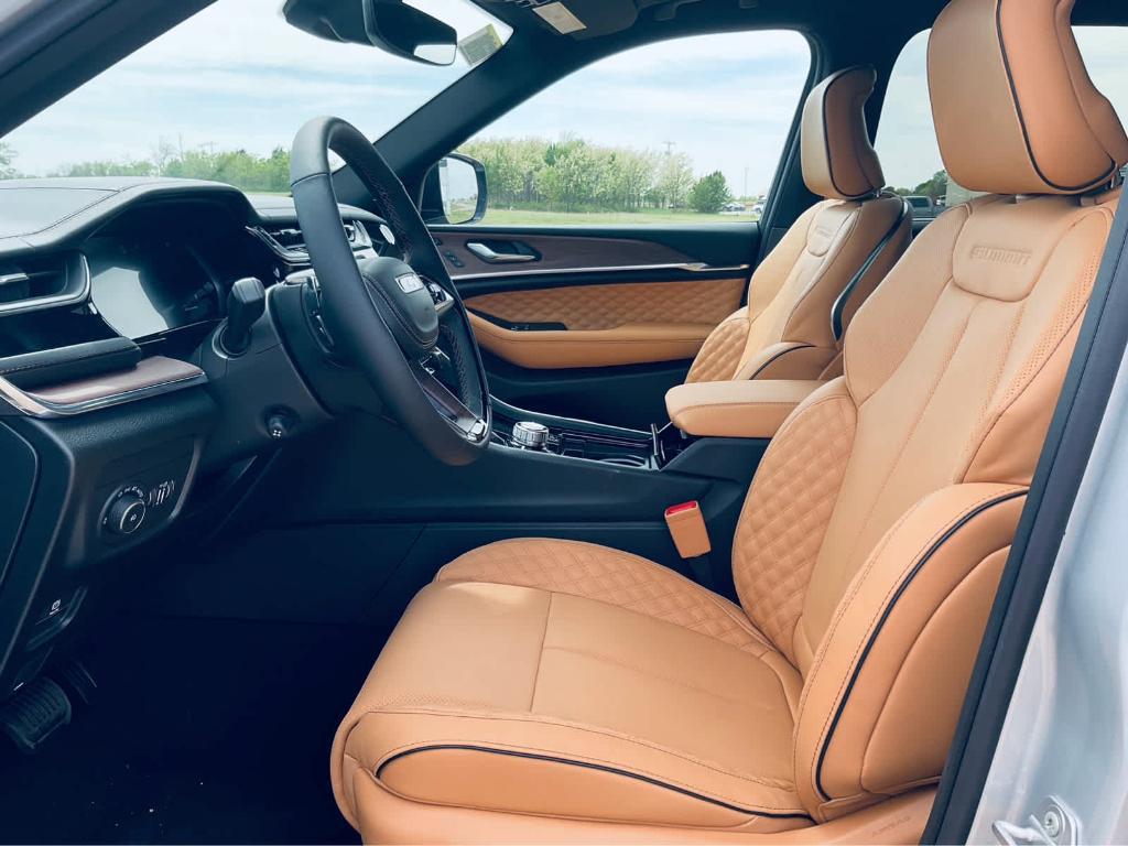 new 2025 Jeep Grand Cherokee L car, priced at $64,153