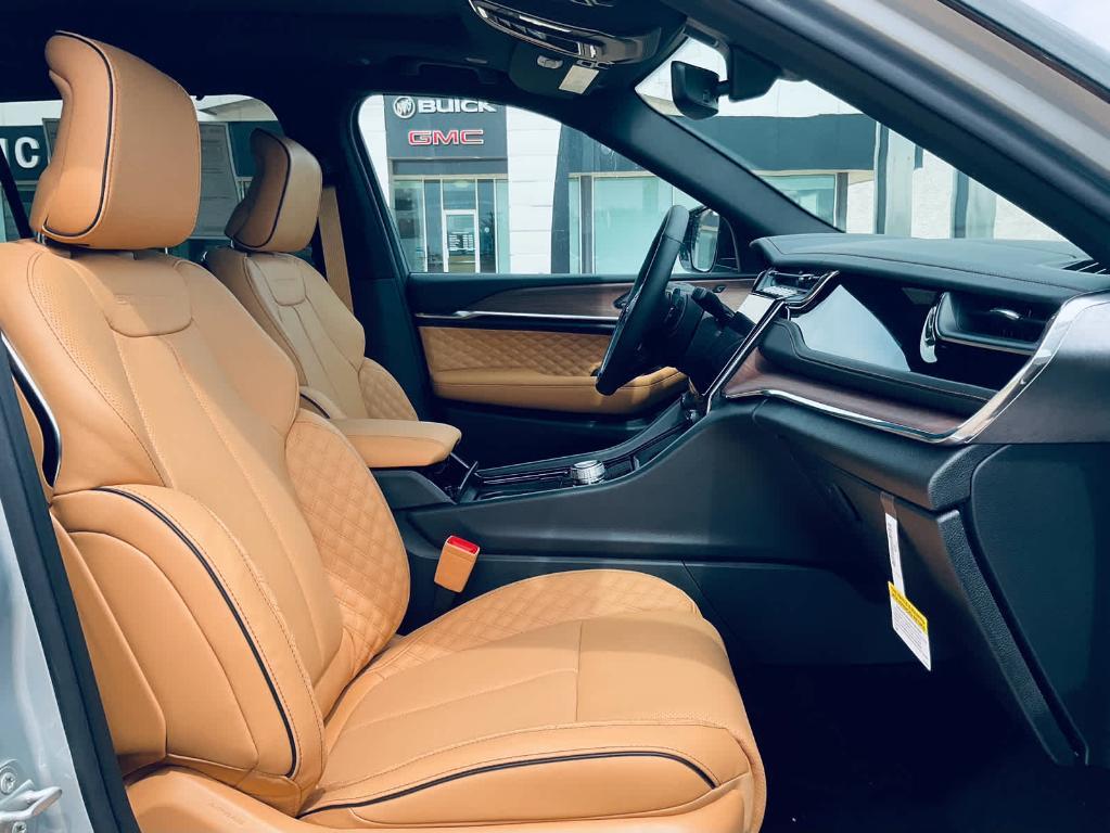 new 2025 Jeep Grand Cherokee L car, priced at $64,153