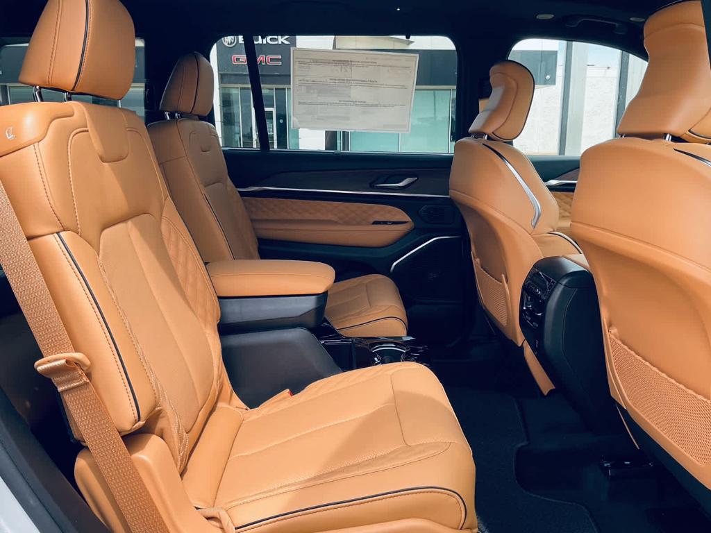 new 2025 Jeep Grand Cherokee L car, priced at $64,153