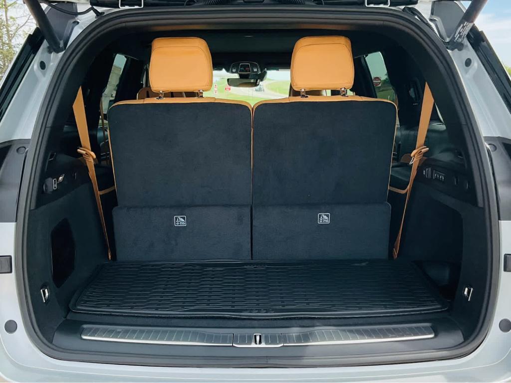 new 2025 Jeep Grand Cherokee L car, priced at $64,153