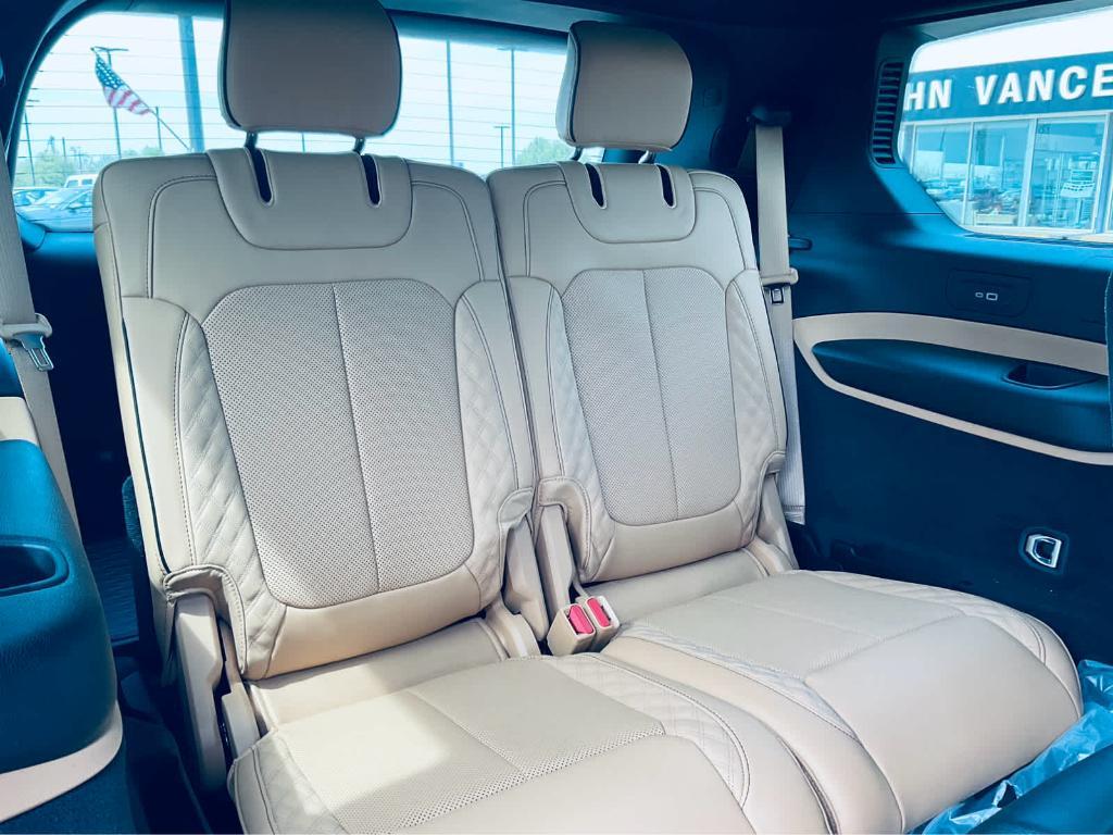 new 2025 Jeep Grand Cherokee L car, priced at $64,153