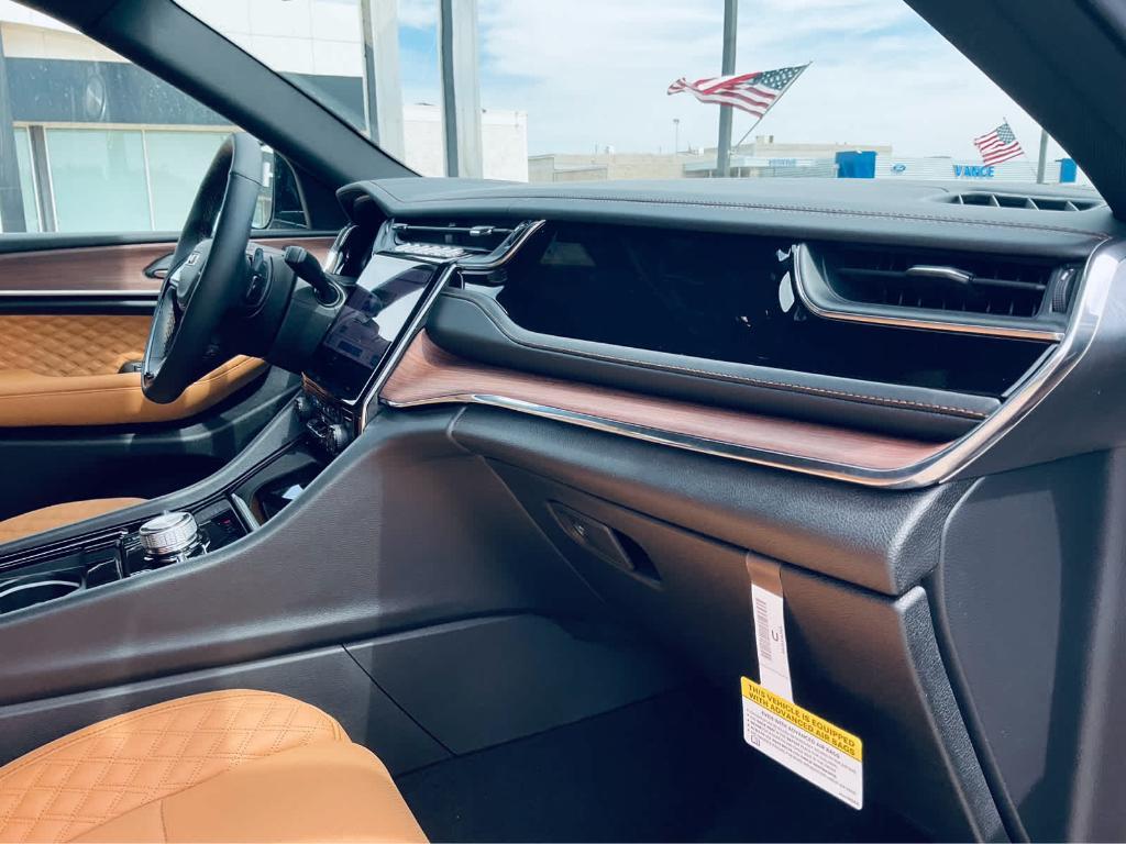 new 2025 Jeep Grand Cherokee L car, priced at $64,153