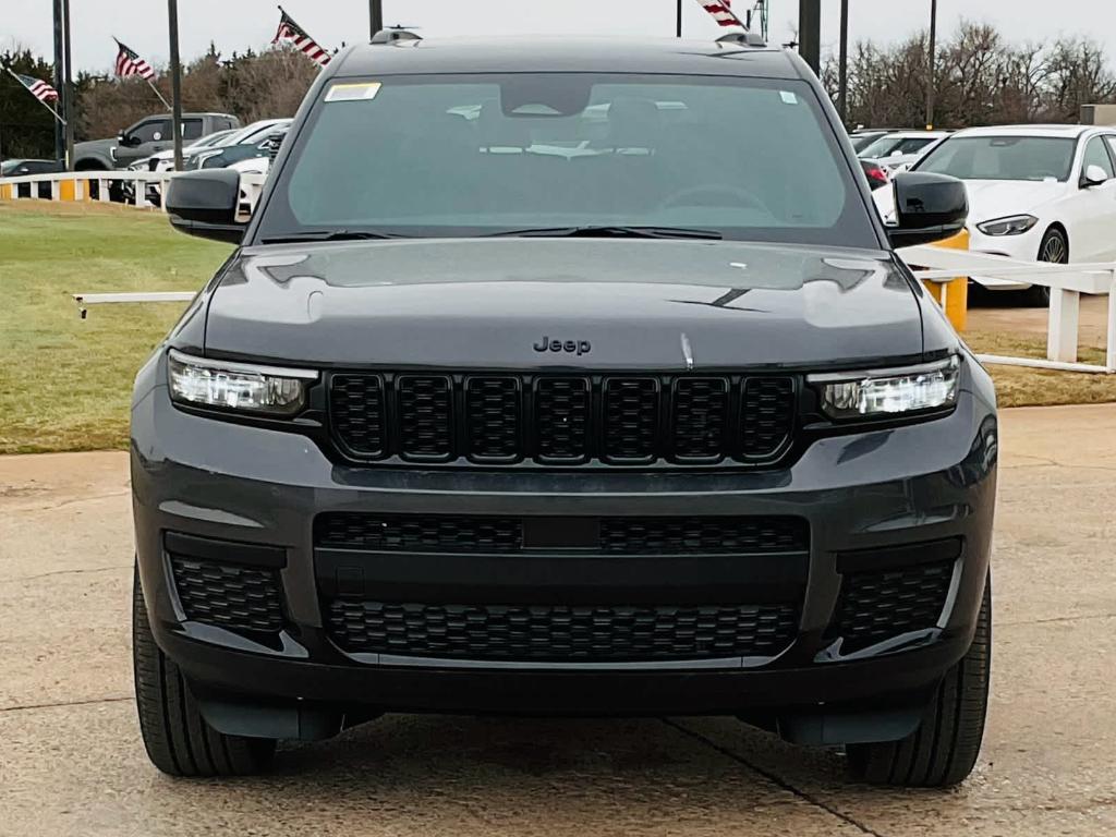 new 2025 Jeep Grand Cherokee L car, priced at $43,075