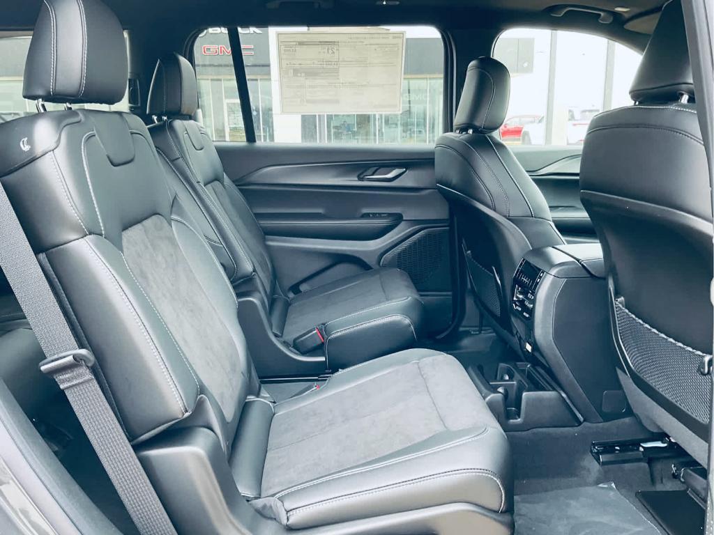 new 2025 Jeep Grand Cherokee L car, priced at $43,075