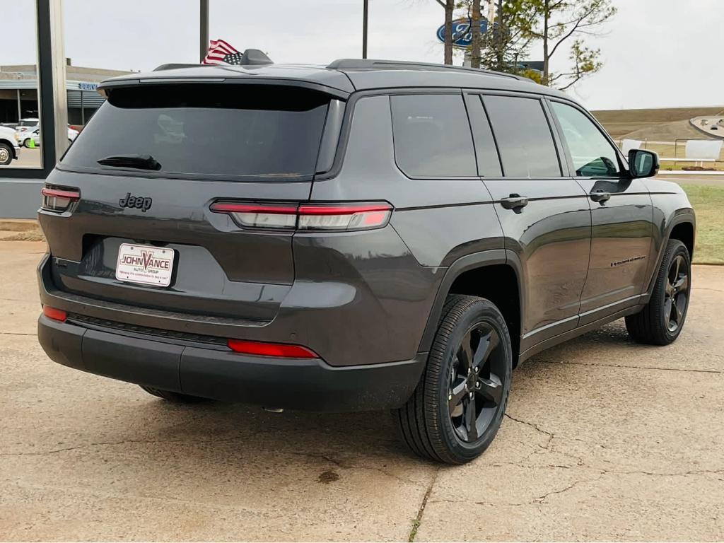 new 2025 Jeep Grand Cherokee L car, priced at $43,075