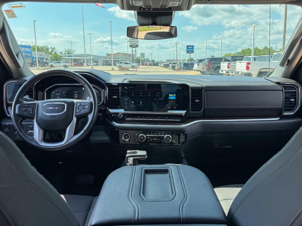 used 2022 GMC Sierra 1500 car, priced at $43,698