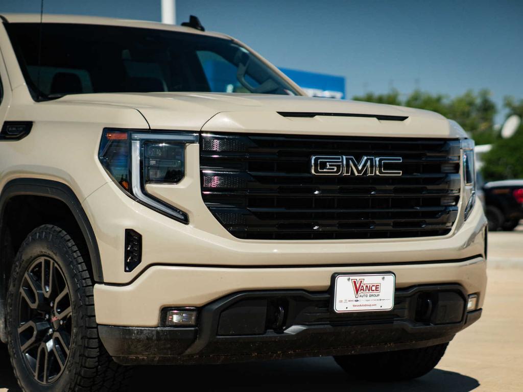 used 2022 GMC Sierra 1500 car, priced at $45,000