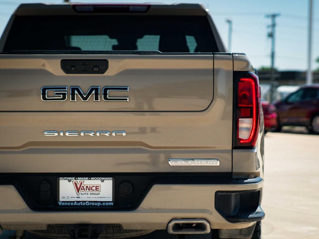 used 2022 GMC Sierra 1500 car, priced at $45,000