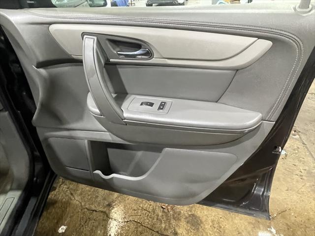 used 2016 Chevrolet Traverse car, priced at $9,999