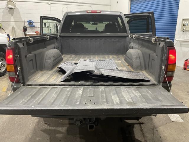 used 2002 Chevrolet Silverado 2500 car, priced at $14,999