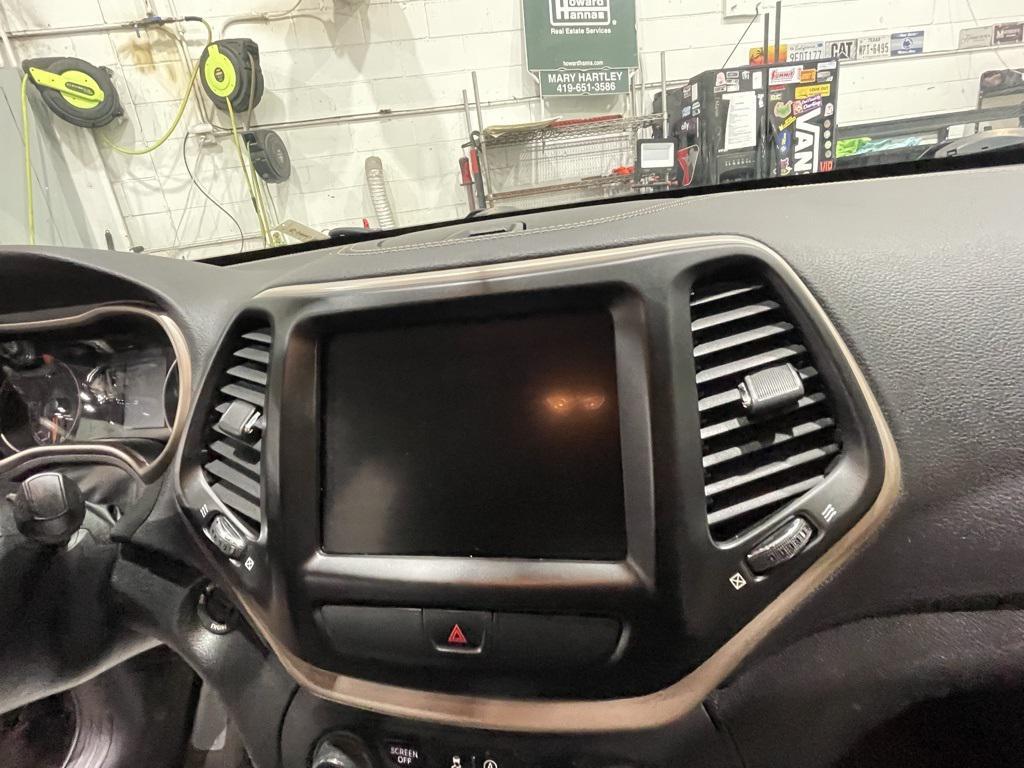used 2016 Jeep Cherokee car, priced at $8,499