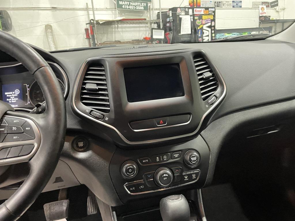 used 2019 Jeep Cherokee car, priced at $6,999