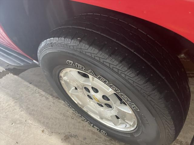 used 2007 Chevrolet Avalanche car, priced at $10,254