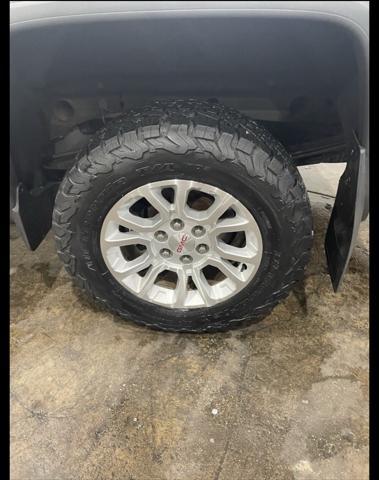 used 2015 GMC Sierra 1500 car, priced at $20,499