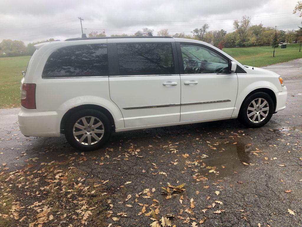 used 2014 Chrysler Town & Country car, priced at $4,995