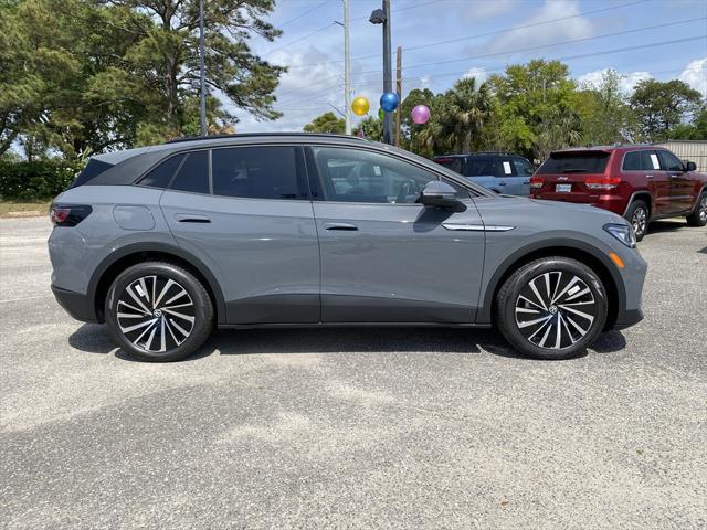 new 2025 Volkswagen ID.4 car, priced at $42,261