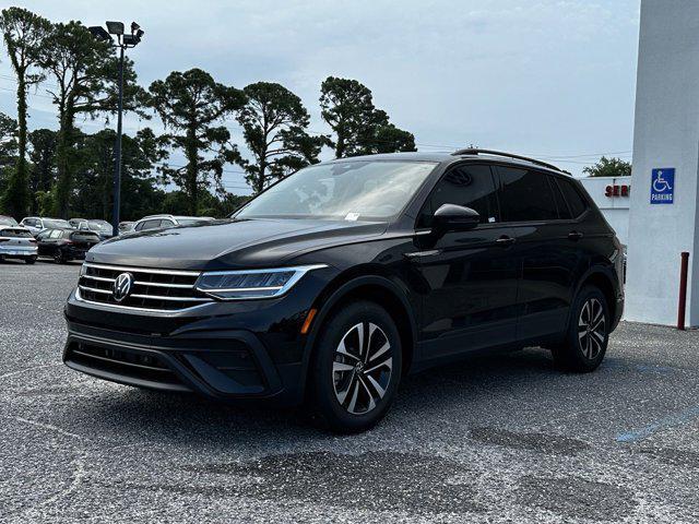 new 2024 Volkswagen Tiguan car, priced at $28,674