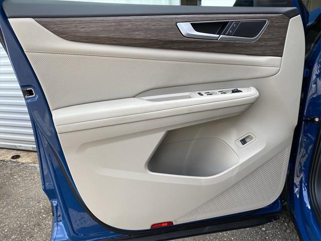 new 2025 Volkswagen Atlas car, priced at $49,961