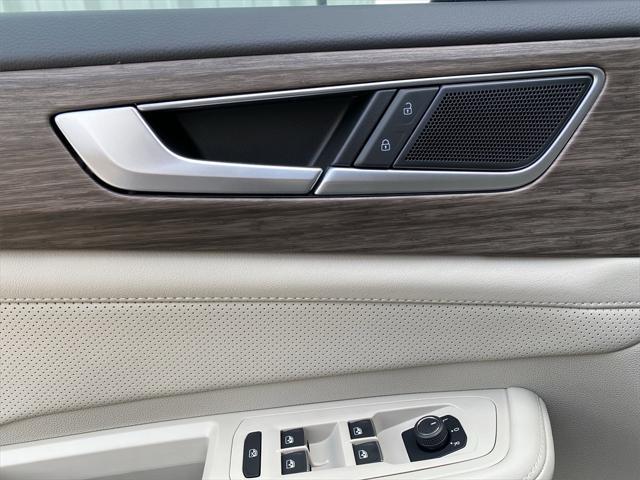 new 2025 Volkswagen Atlas car, priced at $49,961