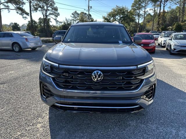 new 2025 Volkswagen Atlas car, priced at $52,577