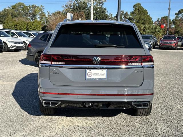 new 2025 Volkswagen Atlas car, priced at $52,577