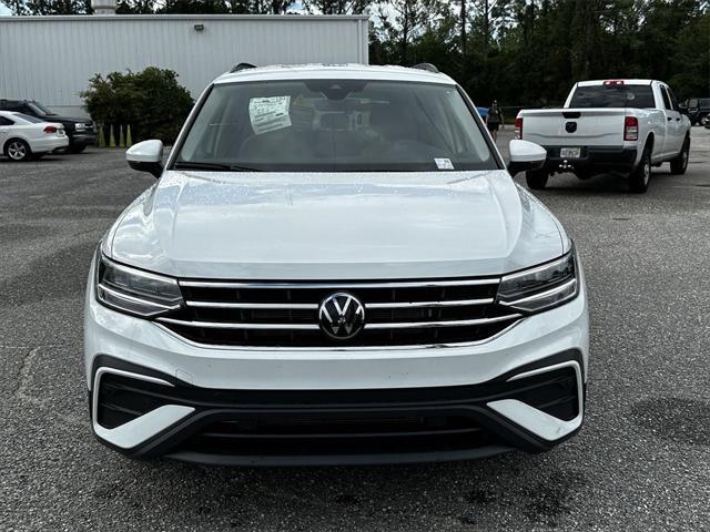 new 2024 Volkswagen Tiguan car, priced at $27,025