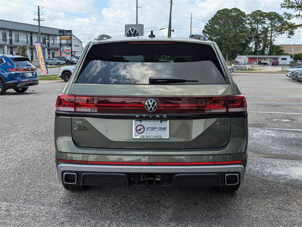new 2025 Volkswagen Atlas car, priced at $46,146