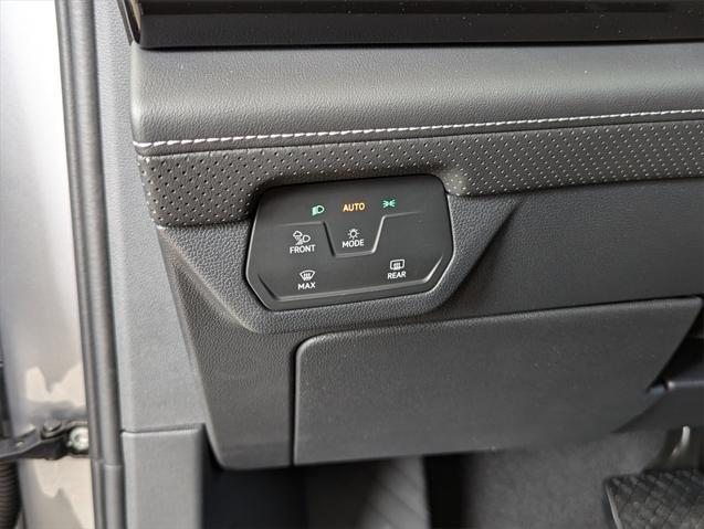 new 2025 Volkswagen Atlas car, priced at $43,766