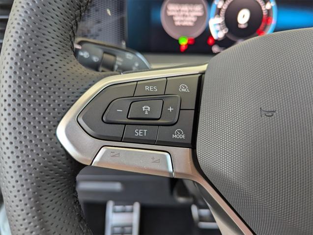new 2025 Volkswagen Tiguan car, priced at $40,546